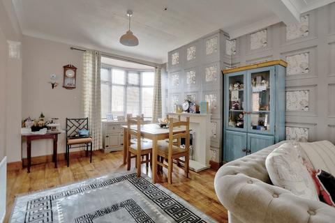 31 Belmont Avenue, South Bank, Middlesbrough, TS6 0AY