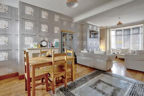31 Belmont Avenue, South Bank, Middlesbrough, TS6 0AY