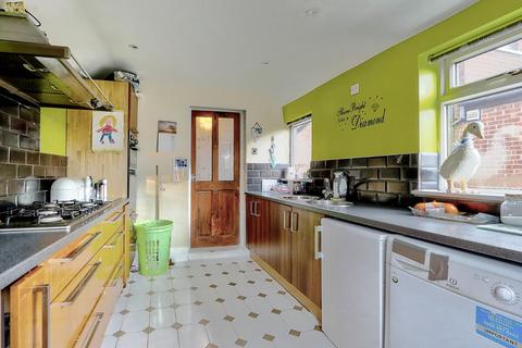 31 Belmont Avenue, South Bank, Middlesbrough, TS6 0AY