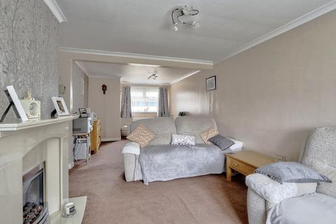 3 bedroom end of terrace house for sale, Lindisfarne Road, Middlesbrough, TS3