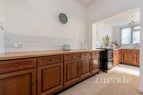 125 Garner Road, London, E17 4HG