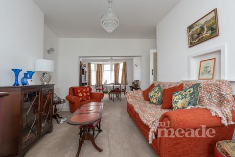 125 Garner Road, London, E17 4HG