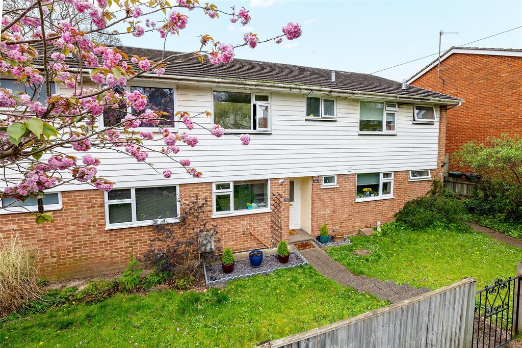 Saxon Way, Reigate, Surrey, RH2 3 bed terraced house for sale £530,000