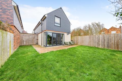 3 bedroom link detached house for sale, Queens Head Close, Aston Cross, Tewkesbury, Gloucestershire, GL20