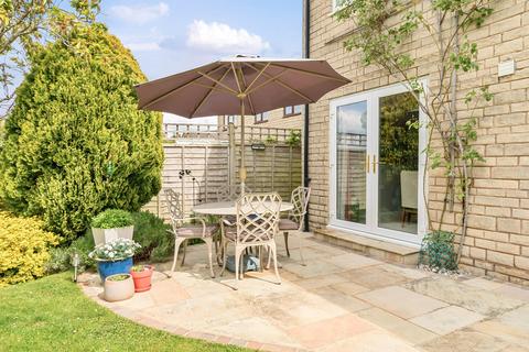 33 Apple Tree Close, Woodmancote, Cheltenham, GL52 9UA