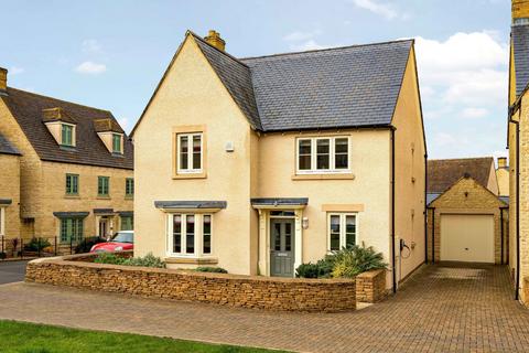 4 bedroom detached house for sale - Clappen Close, Cirencester, Gloucestershire, GL7