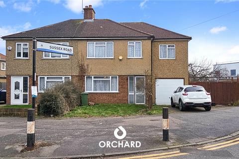 4 bedroom semi-detached house for sale, Glebe Avenue, Ickenham, UB10