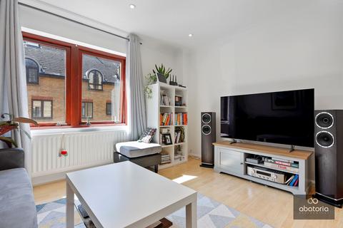 3 bedroom terraced house to rent, Welland Mews, London, E1W