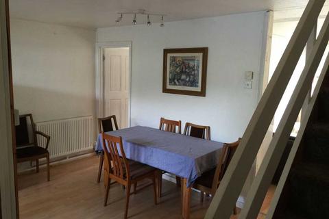 6 bedroom terraced house to rent, Somner Close, Canterbury