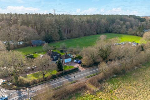 Talisman Castle Lane, North Baddesley, Southampton, SO52 9LY