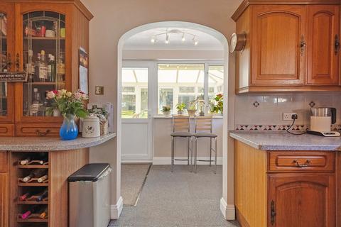 Talisman Castle Lane, North Baddesley, Southampton, SO52 9LY