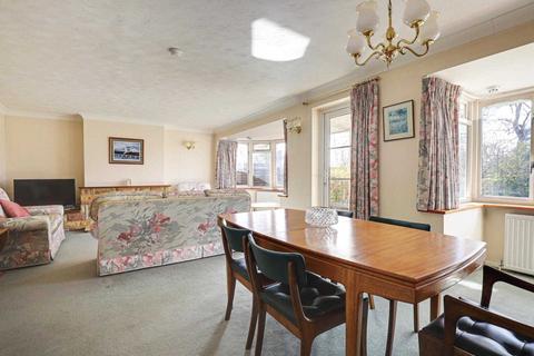 5 The Ridgeway, Caversham, Reading, RG4 8NX