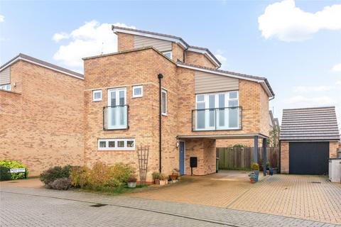 Agrippa Crescent, Fairfields, Milton Keynes, Buckinghamshire, MK11