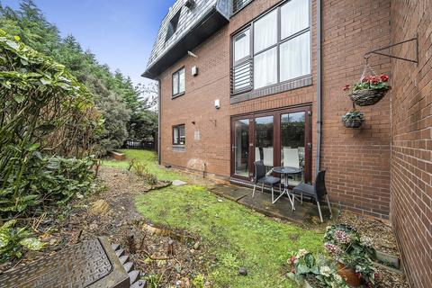 2, Greville Lodge Broadhurst Avenue, Edgware, HA8 8TL