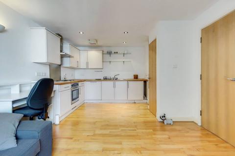 1 bedroom flat to rent, Almeida Street, Angel, London, N1