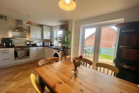 11 Braid Drive, Tiverton, EX16 4FQ