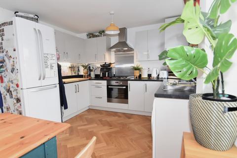 11 Braid Drive, Tiverton, EX16 4FQ