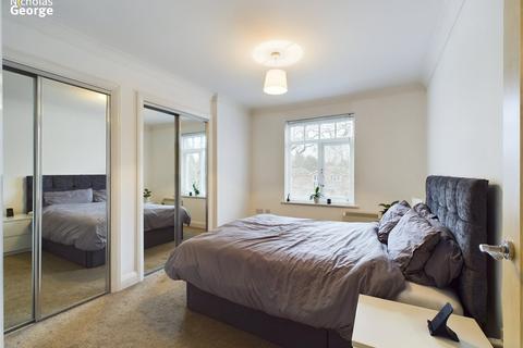 2 bedroom apartment for sale - Trinity Court, 53 Wake Green Road, Moseley, Birmingham, B13