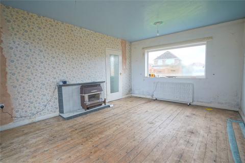 2 bedroom bungalow for sale - Braithwell Road, Ravenfield, Rotherham, South Yorkshire, S65