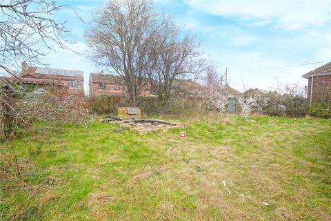 93 Braithwell Road, Ravenfield, Rotherham, S65 4LP