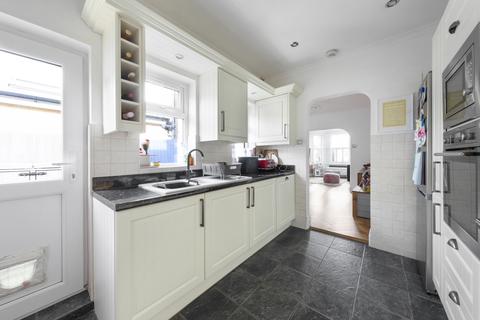 9 Orchard Road, Farnborough, Orpington, BR6 7BP