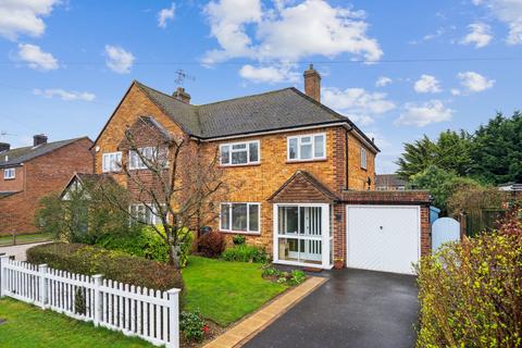 24 Heath Road, Beaconsfield, HP9 1DG