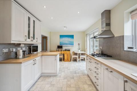 24 Heath Road, Beaconsfield, HP9 1DG