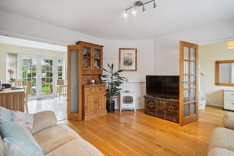 24 Heath Road, Beaconsfield, HP9 1DG