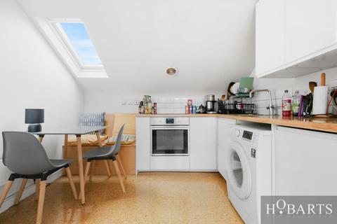 undefined, Barratt Avenue, Alexandra Park, London, N22