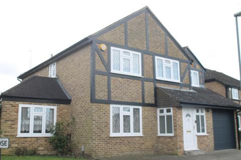 5 bedroom detached house to rent, Kestrel Close, Guildford