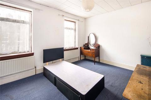 82 Adley Street, London, E5 0DZ