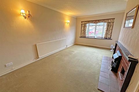 3 bedroom semi-detached bungalow for sale, Mayhurst Close, Hollywood, B47 5QH