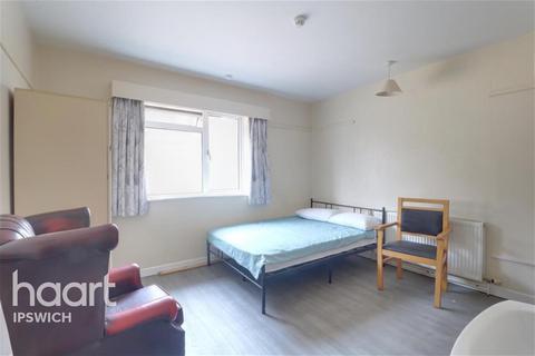 1 bedroom in a house share to rent, Felixstowe Road, Ipswich