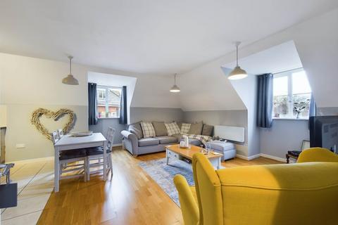 1 bedroom flat for sale, Coy Court, Aylesbury HP20