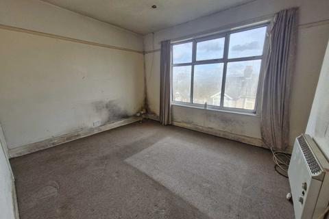 1 bedroom flat for sale, Russell Rise, Luton LU1