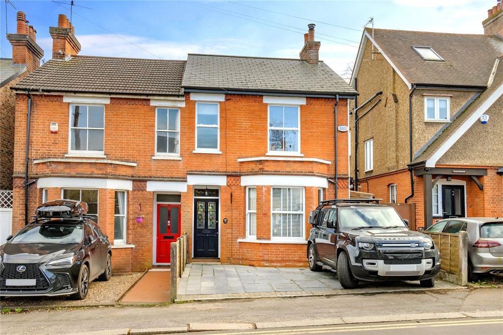 Park Road, Radlett, Hertfordshire, WD7 4 bed semidetached house for