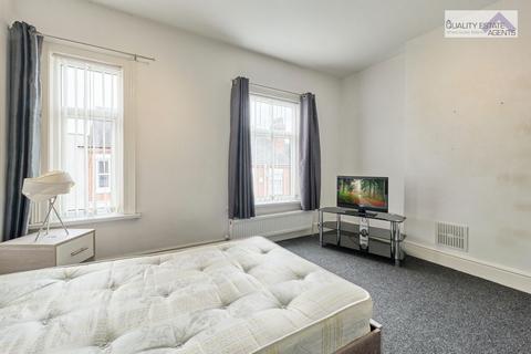 1 bedroom in a house share to rent, Room 4, 43 Dominic Street, Stoke-on-Trent ST4