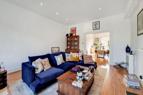 3 bedroom flat for sale, Clifton Gardens, London
