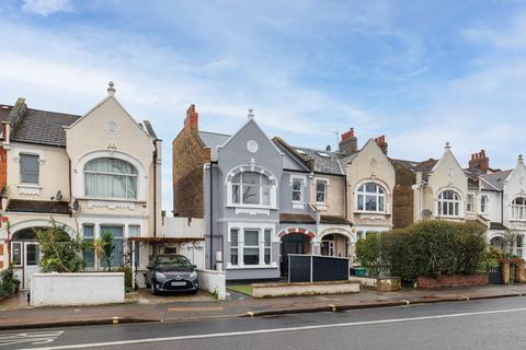 2 bedroom flat for sale, Fulham Palace Road, Bishops Park, London