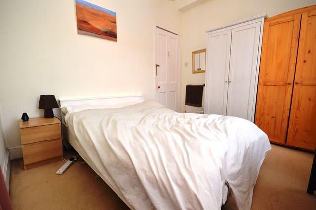 Apartment in Edinburgh - More