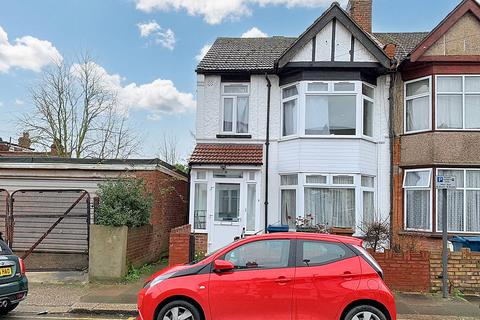 3 bedroom end of terrace house for sale, Frognal Avenue, Harrow HA1