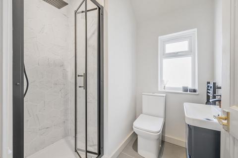4 Downsview Gardens, London, SE19 3XQ