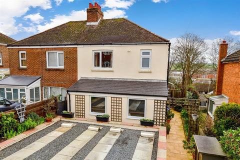 3 bedroom semi-detached house for sale - First Avenue, Newhaven, East Sussex