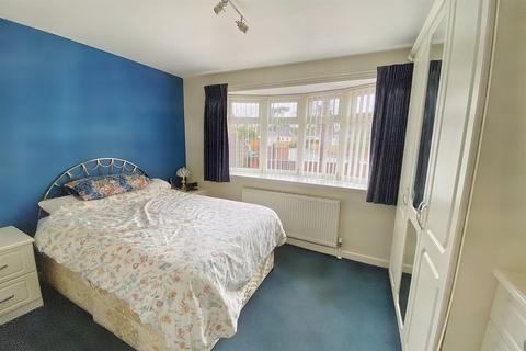 2 bedroom detached bungalow for sale, Ferndown