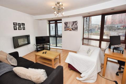 2 bedroom flat to rent, City South, 39 City Road East, Southern Gateway, Manchester, M15