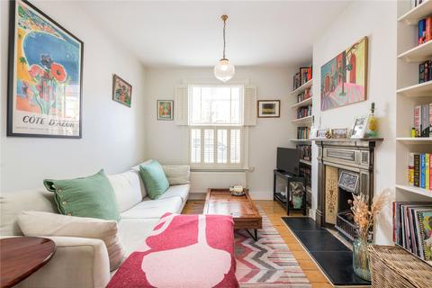 3 bedroom house for sale - Eversleigh Road, SW11