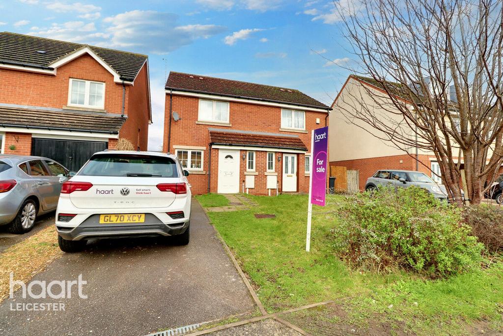 Woodleigh Close, Leicester 2 bed semidetached house for sale £200,000