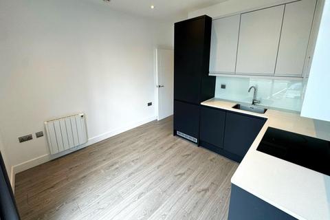 1 bedroom apartment to rent, Aviv Place, Addlestone KT15