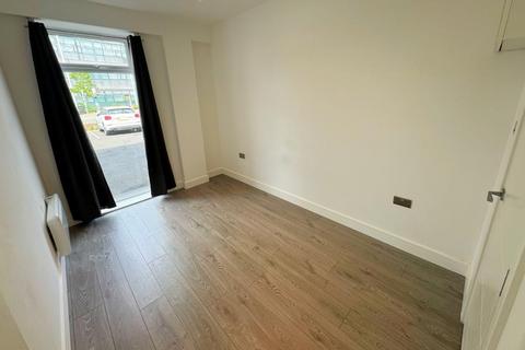 1 bedroom apartment to rent, Aviv Place, Addlestone KT15