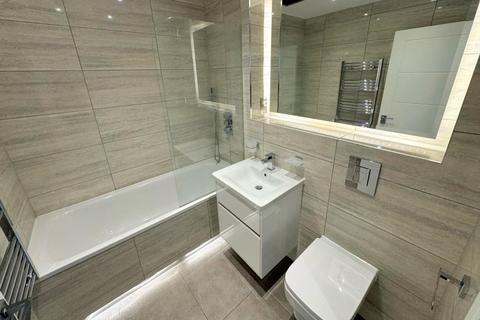 1 bedroom apartment to rent, Aviv Place, Addlestone KT15